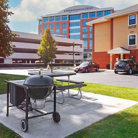 Extended Stay America Suites - Madison - Junction Court Middleton Buitenkant foto