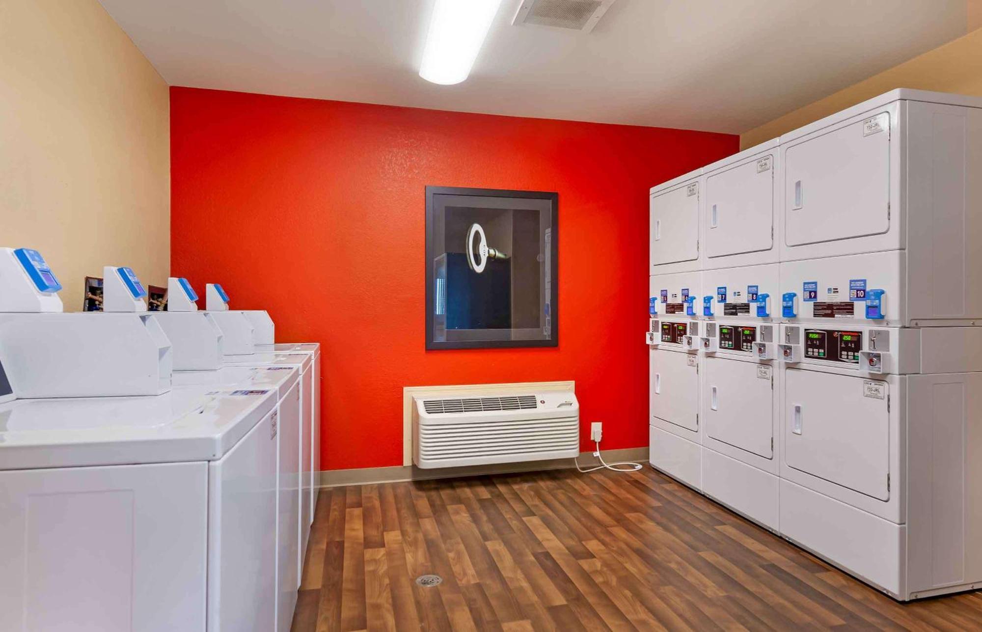 Extended Stay America Suites - Madison - Junction Court Middleton Buitenkant foto