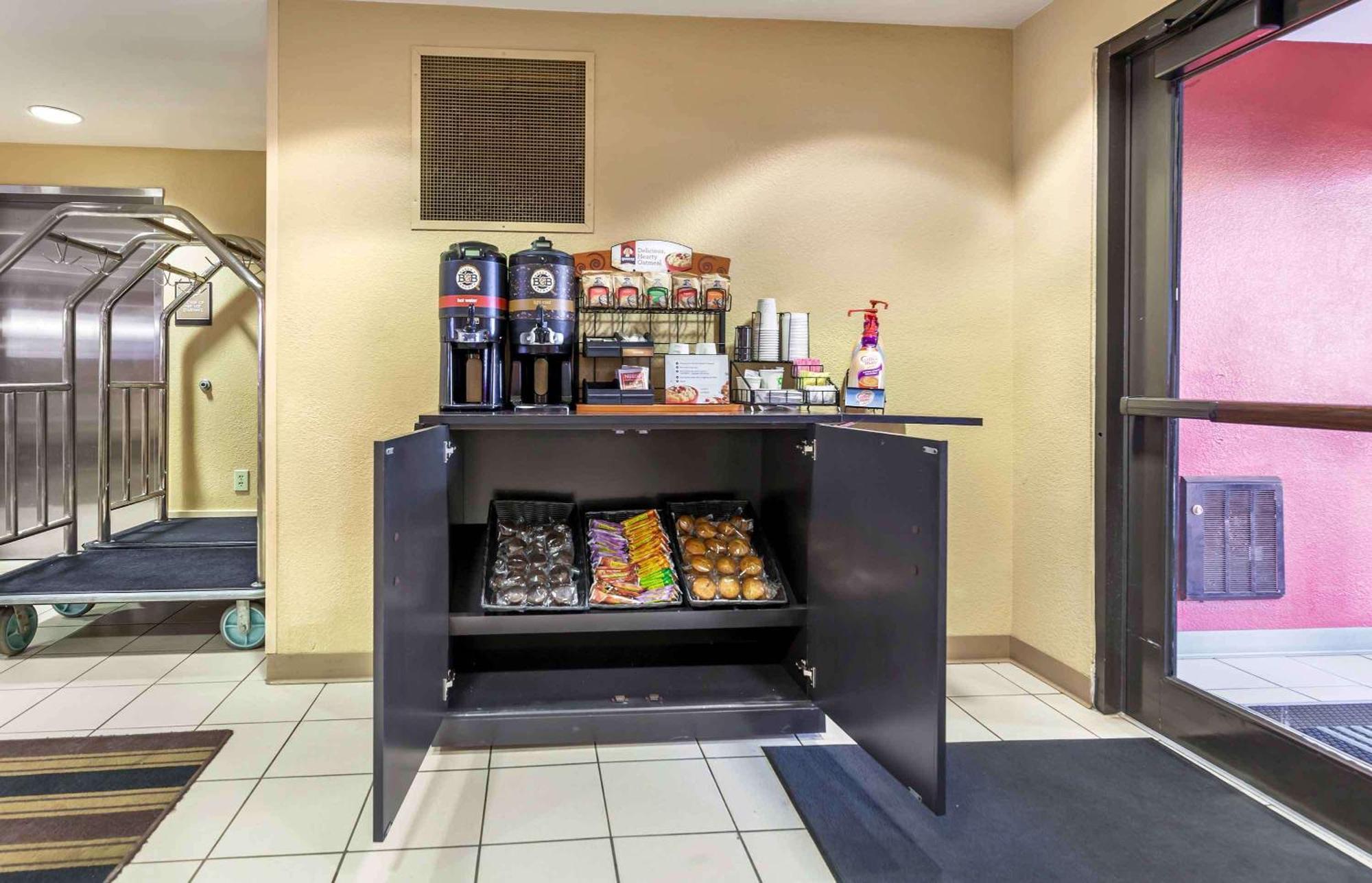 Extended Stay America Suites - Madison - Junction Court Middleton Buitenkant foto